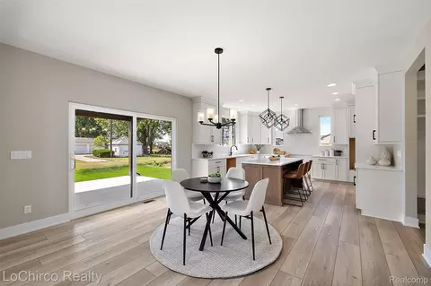 Dining - 49001 Wingfield Dr, Macomb, MI 48044 photo 2 of 4