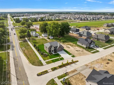 View/Area - 49001 Wingfield Dr, Macomb, MI 48044 photo 4 of 8