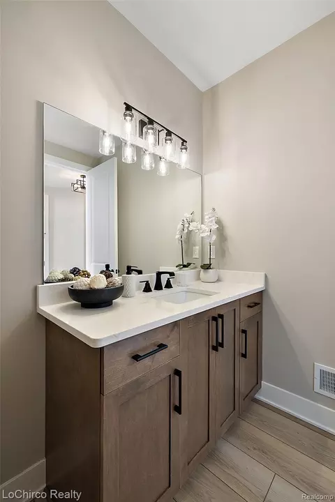 Bath - 49001 Wingfield Dr, Macomb, MI 48044 photo 2 of 16