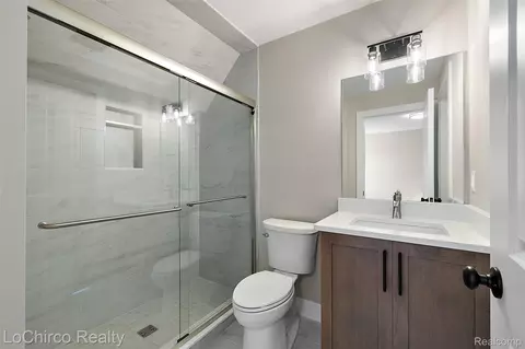 Bath - 49001 Wingfield Dr, Macomb, MI 48044 photo 11 of 16