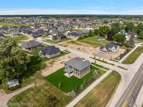 View/Area - 49001 Wingfield Dr, Macomb, MI 48044 photo 6 of 8