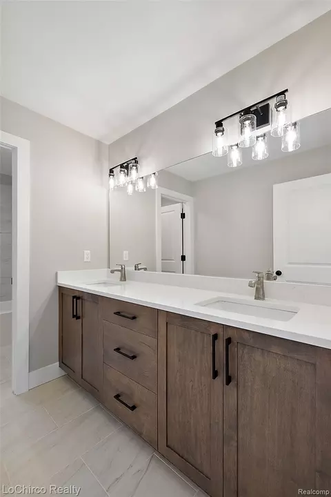 Bath - 49001 Wingfield Dr, Macomb, MI 48044 photo 15 of 16