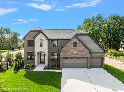 Exterior - 49001 Wingfield Dr, Macomb, MI 48044 photo 2 of 8