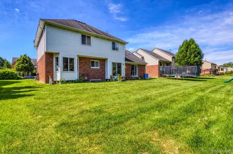 461 Tanner Dr, Troy, MI 48085 photo 36