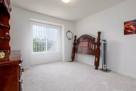 461 Tanner Dr, Troy, MI 48085 photo 24