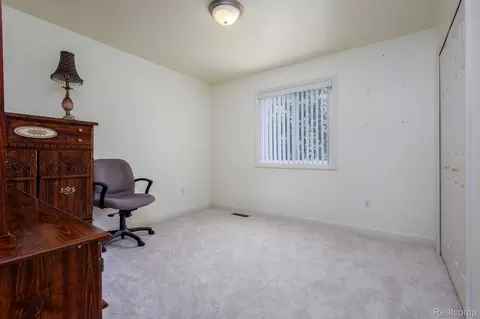 461 Tanner Dr, Troy, MI 48085 photo 25