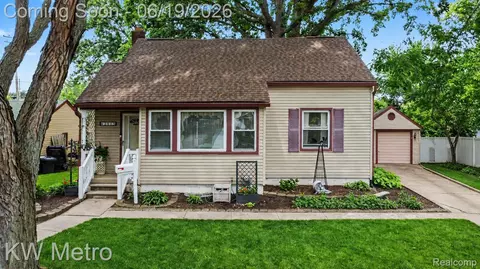 2815 Ellwood Ave, Berkley, MI 48072