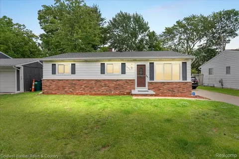 5309 Granger Dr, Lansing, MI 48911