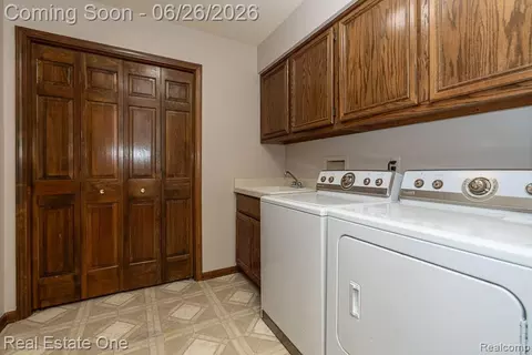 Other - 2898 Eagle Dr, Rochester Hills, MI 48309 photo 5 of 15