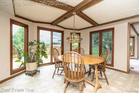 Dining - 2898 Eagle Dr, Rochester Hills, MI 48309 photo 5 of 5