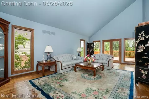 Living - 2898 Eagle Dr, Rochester Hills, MI 48309 photo 1 of 11
