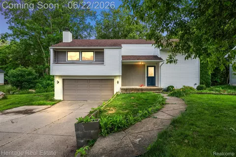 10857 Center Rd, Grand Blanc, MI 48439