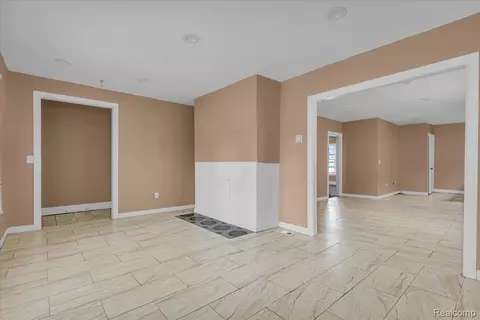 Living - 11368 Nardin Dr, Detroit, MI 48204 photo 1 of 5