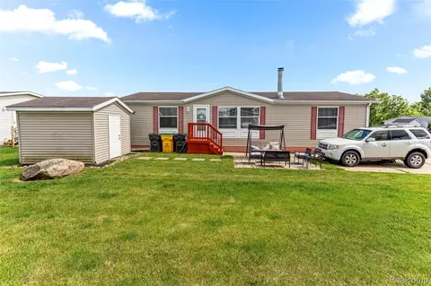 9544 Rhodes Ct, Northville, MI 48167
