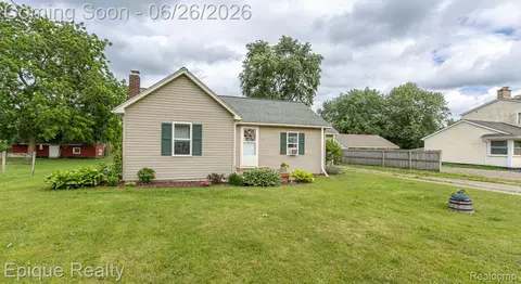 3168 N Baldwin Rd, Oxford, MI 48371