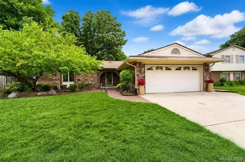 41768 Hanford Rd, Canton, MI 48187