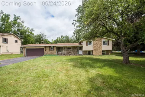 1165 Camelot 1165 Camelot Dr, Putnam, MI 48169