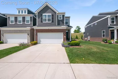 4691 Broomfield Way #5, Lake Orion, MI 48359