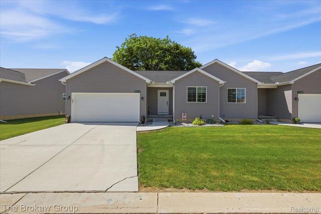 9510 Orchard Lake Dr, Richfield, MI 48423
