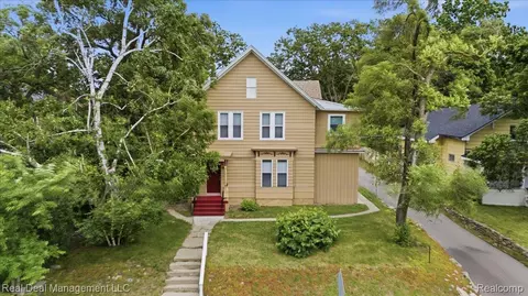 354 N Saginaw St, Pontiac, MI 48342