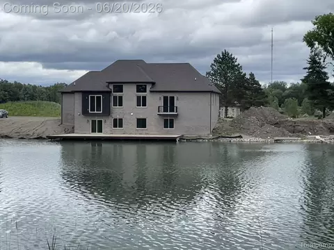 68651 Lake Angela Pointe, Richmond, MI 48062