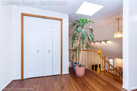 Entry Way - 6241 Smithfield Dr, Troy, MI 48085 photo 3 of 3