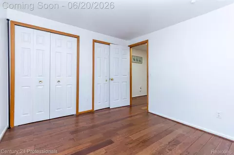 Bedroom - 6241 Smithfield Dr, Troy, MI 48085 photo 4 of 6