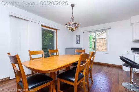 Dining - 6241 Smithfield Dr, Troy, MI 48085 photo 2 of 2