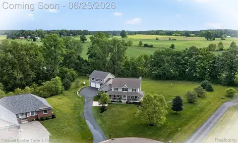 918 Gray Fox Ct, Marion, MI 48843