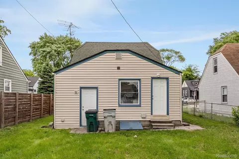 23337 Reynolds Ave, Hazel Park, MI 48030