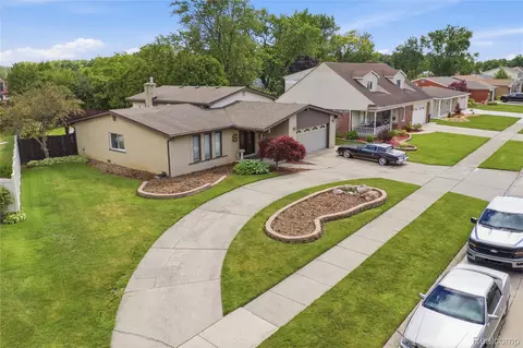 View/Area - 14137 Cranbrook St, Riverview, MI 48193 photo 4 of 7
