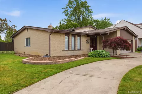 14137 Cranbrook St, Riverview, MI 48193