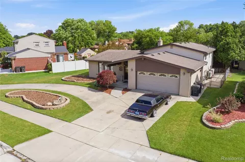 View/Area - 14137 Cranbrook St, Riverview, MI 48193 photo 2 of 7
