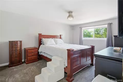 Bedroom - 14137 Cranbrook St, Riverview, MI 48193 photo 4 of 5