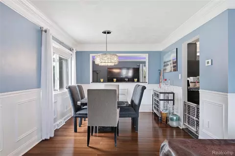 Dining - 14137 Cranbrook St, Riverview, MI 48193 photo 4 of 7