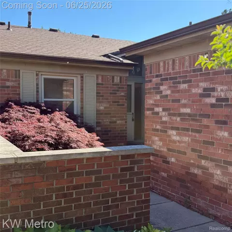 49429 Ferrisburg Ct, Shelby Township, MI 48315
