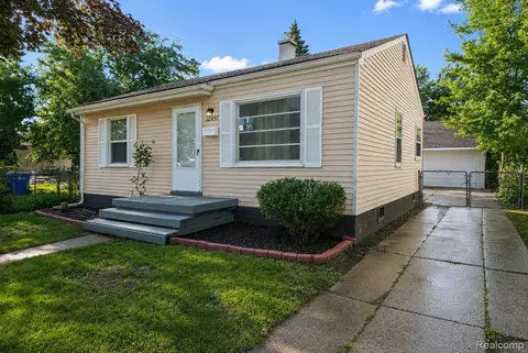 12497 Prospect Ave, Warren, MI 48089