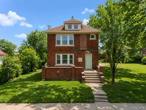 12186 Roselawn St, Detroit, MI 48204