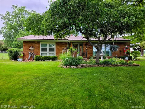 11232 Yale Rd, Yale, MI 48097