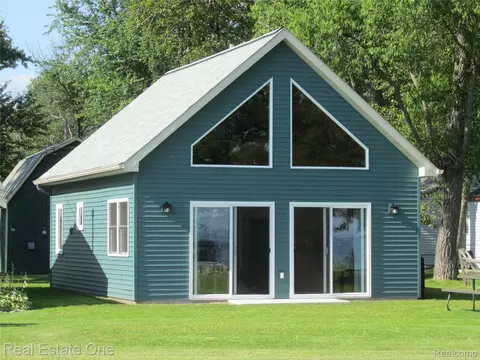 8175 E Houghton Lk #1, Markey, MI 48629