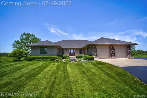 9120 Ray Rd, Gaines, MI 48436