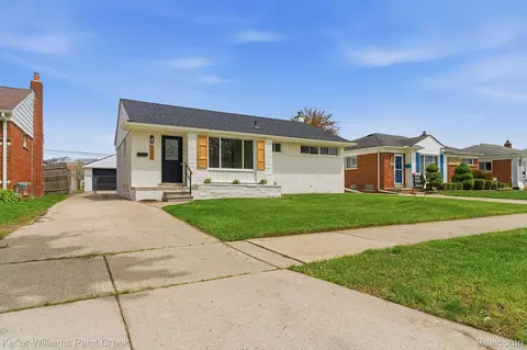 19809 Shady Lane Ave, Saint Clair Shores, MI 48080