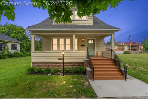 2476 Beals St, Detroit, MI 48214