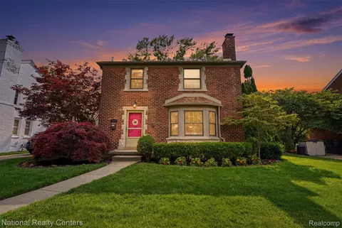 169 Mckinley Ave, Grosse Pointe Farms, MI 48236