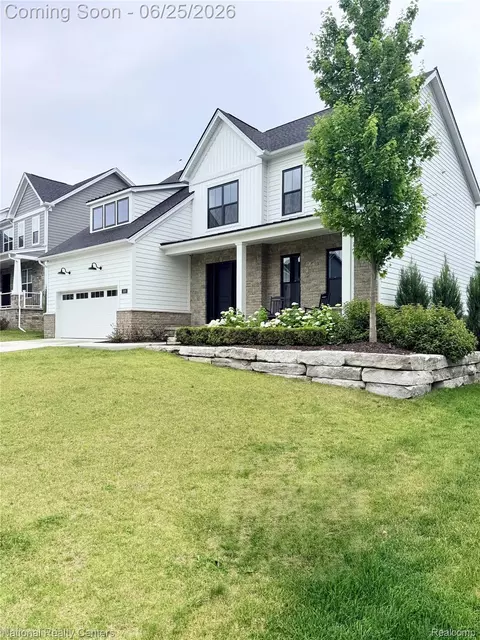 509 Concord Pines Dr, Ann Arbor, MI 48105