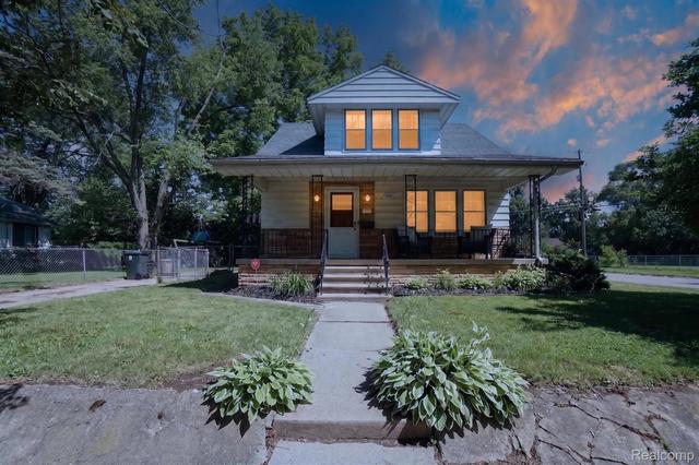702 Leland St, Flint, MI 48507