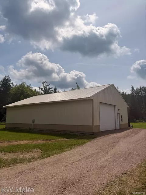 5749 Schultz Rd, Tuscarora, MI 49749