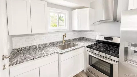 Kitchen - 7236 Studebaker Ave, Warren, MI 48091 photo 2 of 2