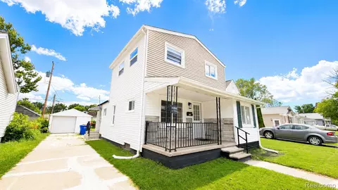 Exterior - 7236 Studebaker Ave, Warren, MI 48091 photo 2 of 5