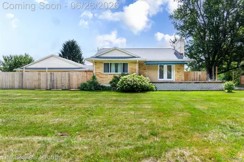 7272 N Lapeer Rd, Rich, MI 48435